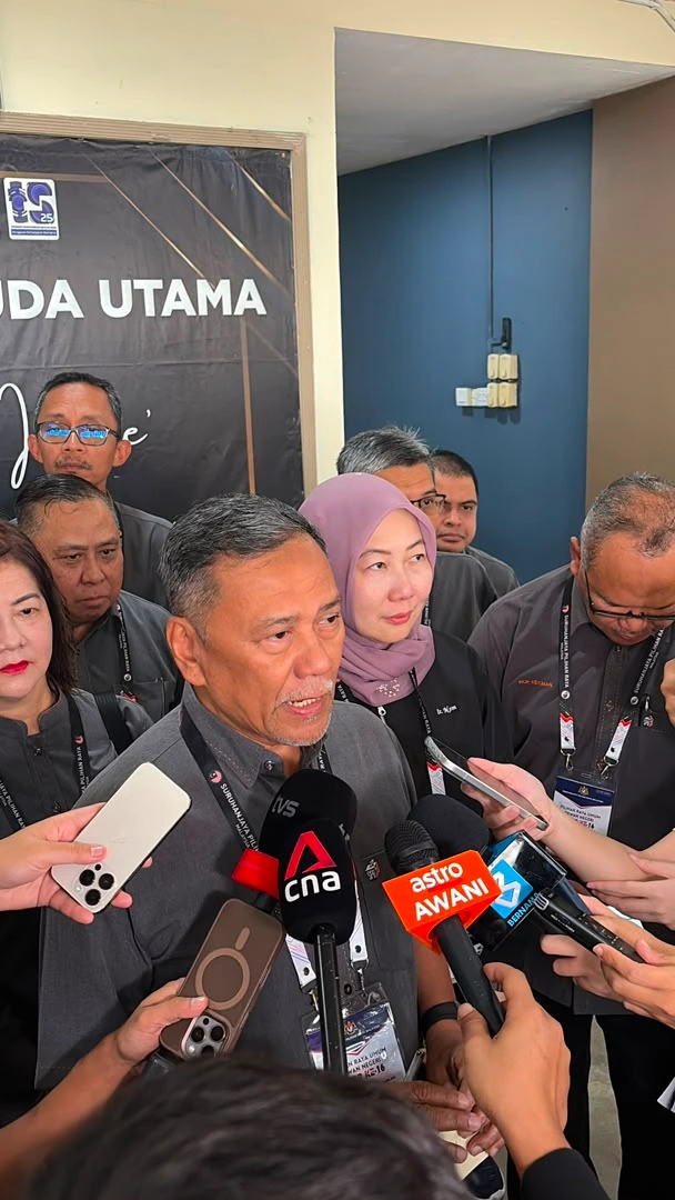 Johor polls sees around 709,000 voters cast ballots by 11am, turnout at 26.43%
