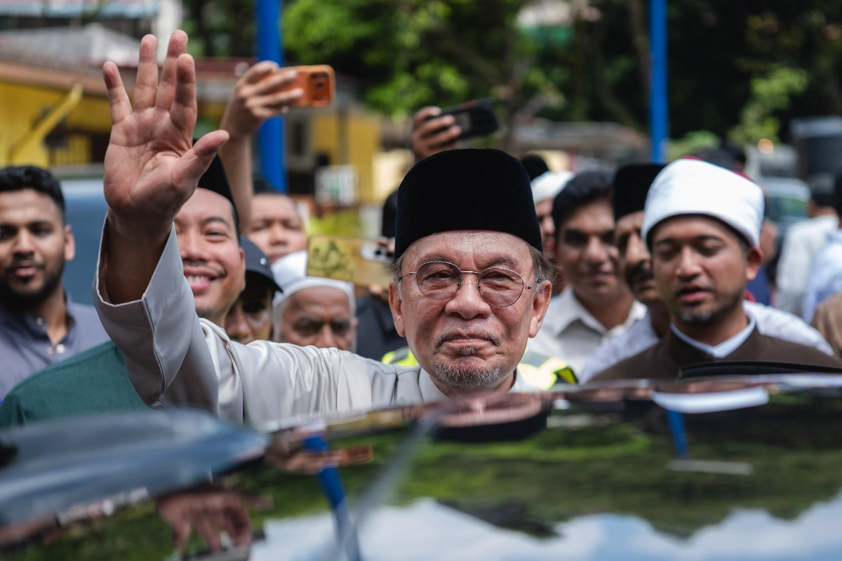 Johoreans need smarter bolder elected representatives - Anwar Johoreans need smarter, bolder elected representatives - Anwar