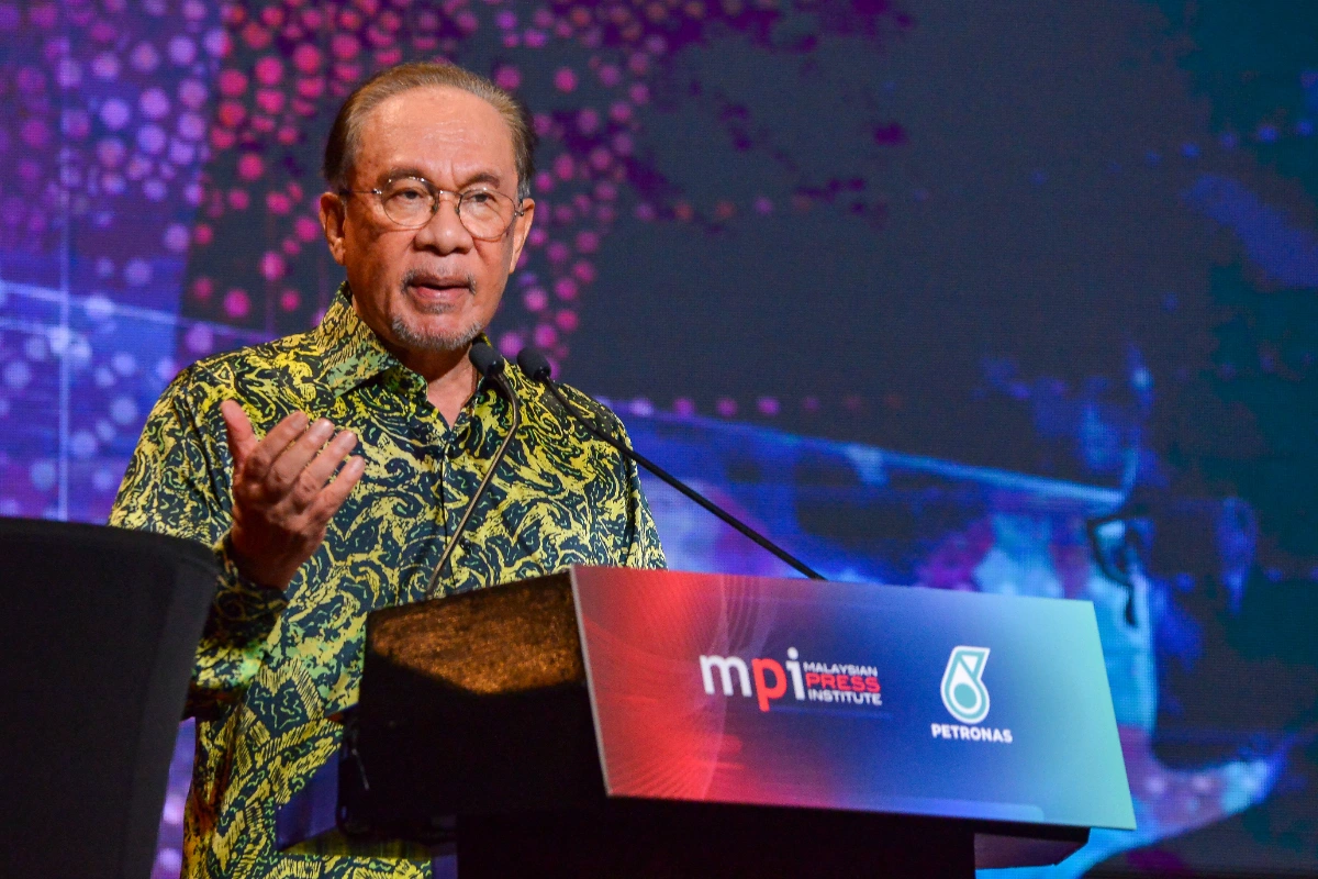 Anwar pledges RM2 million for Al-Qaradawi Thought Institute Anwar pledges RM2 million for Al-Qaradawi Thought Institute