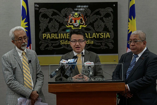 Liew Chin tong ewan Rakyat approves RM14.5 billion MGII transfer to development fund