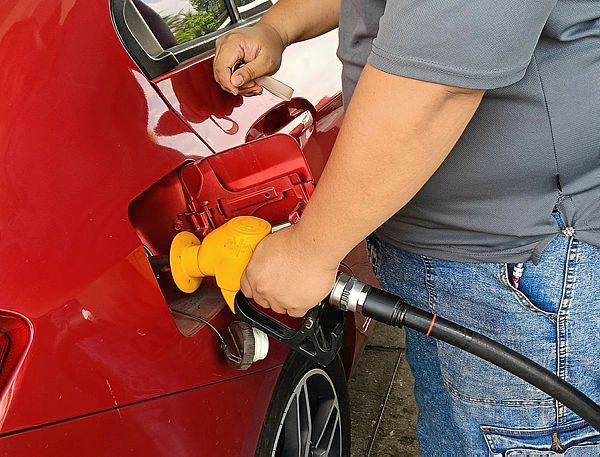 Malaysia fuel prices lower than Saudi Arabia Qatar - PM Anwar Malaysia fuel prices lower than Saudi Arabia, Qatar - PM Anwar