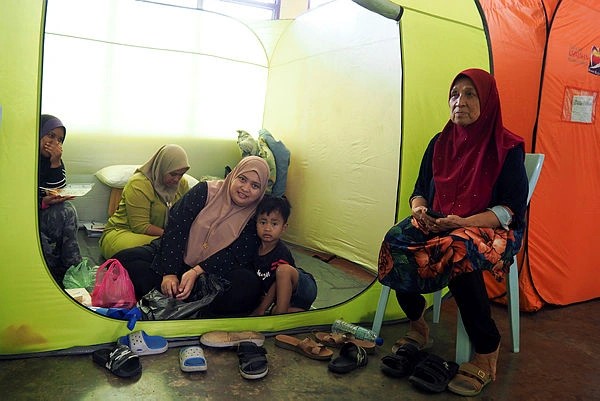 Melaka fully recovers from floods as last relief centre closes Melaka fully recovers from floods as last relief centre closes