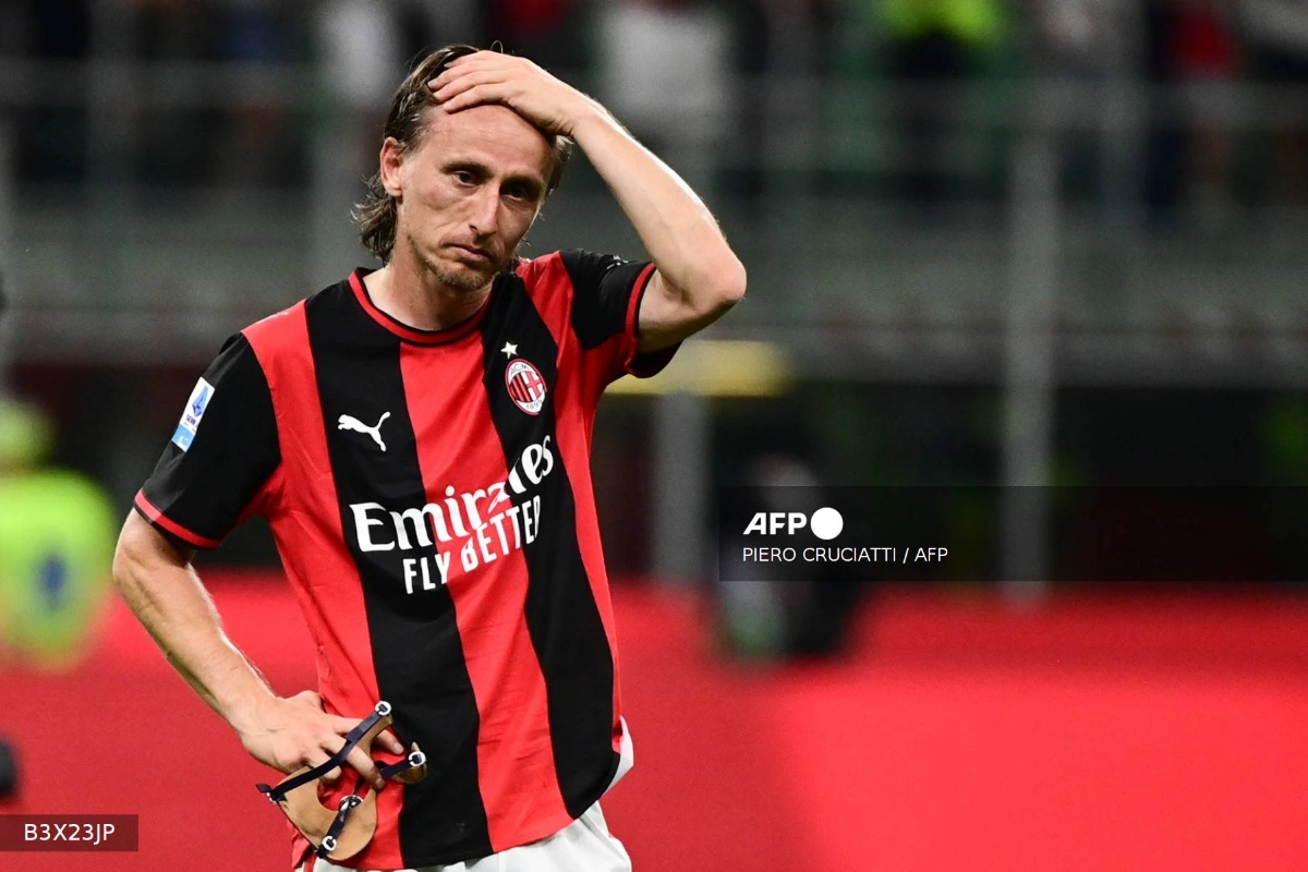 Modric extends AC Milan stay until 2027