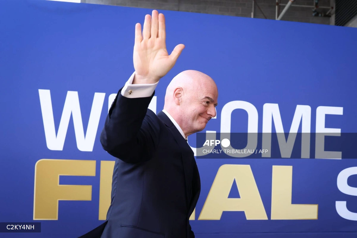 Motsepe backs Infantino amid growing FIFA criticism Motsepe backs Infantino amid growing FIFA criticism