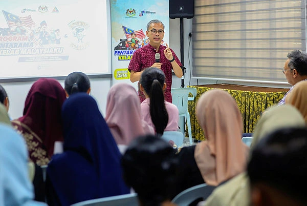 NS03_26072026_PENTARAMA Local jobs and development top hopes of young voters in Jempol