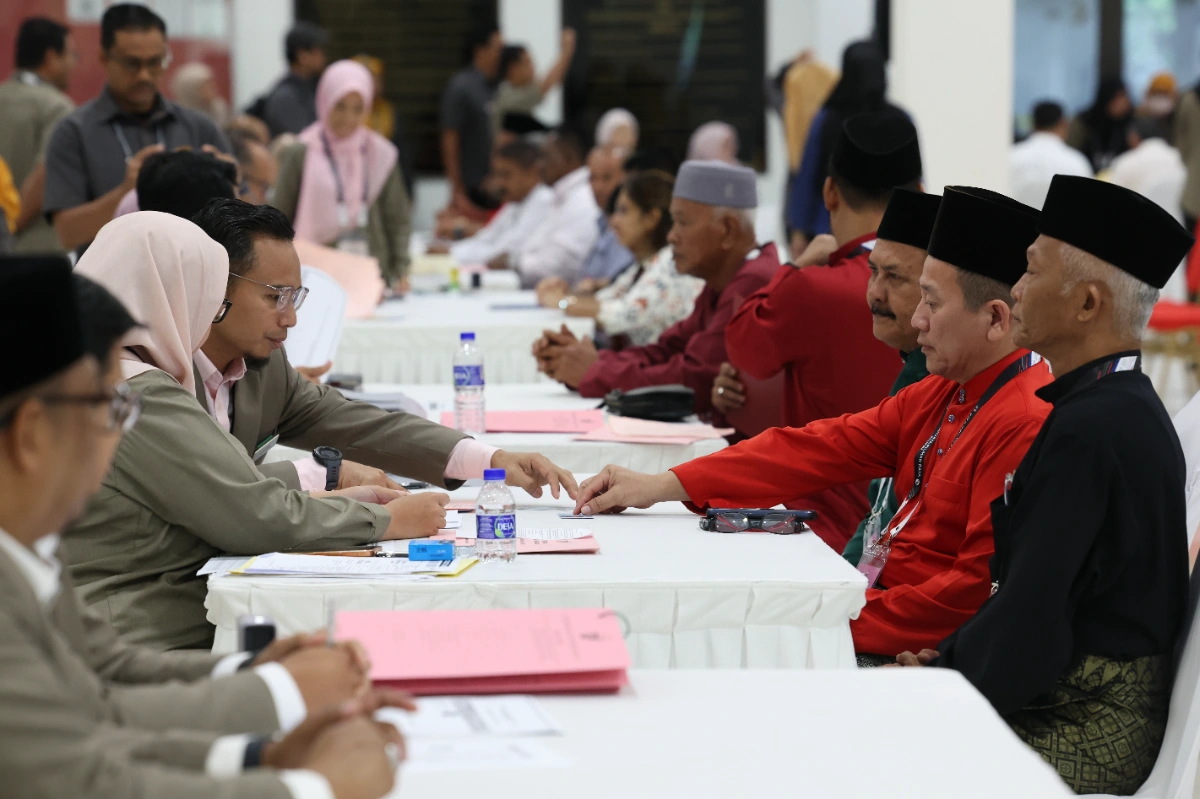 Negeri Sembilan election nomination runs smoothly police say Negeri Sembilan election nomination runs smoothly, police say
