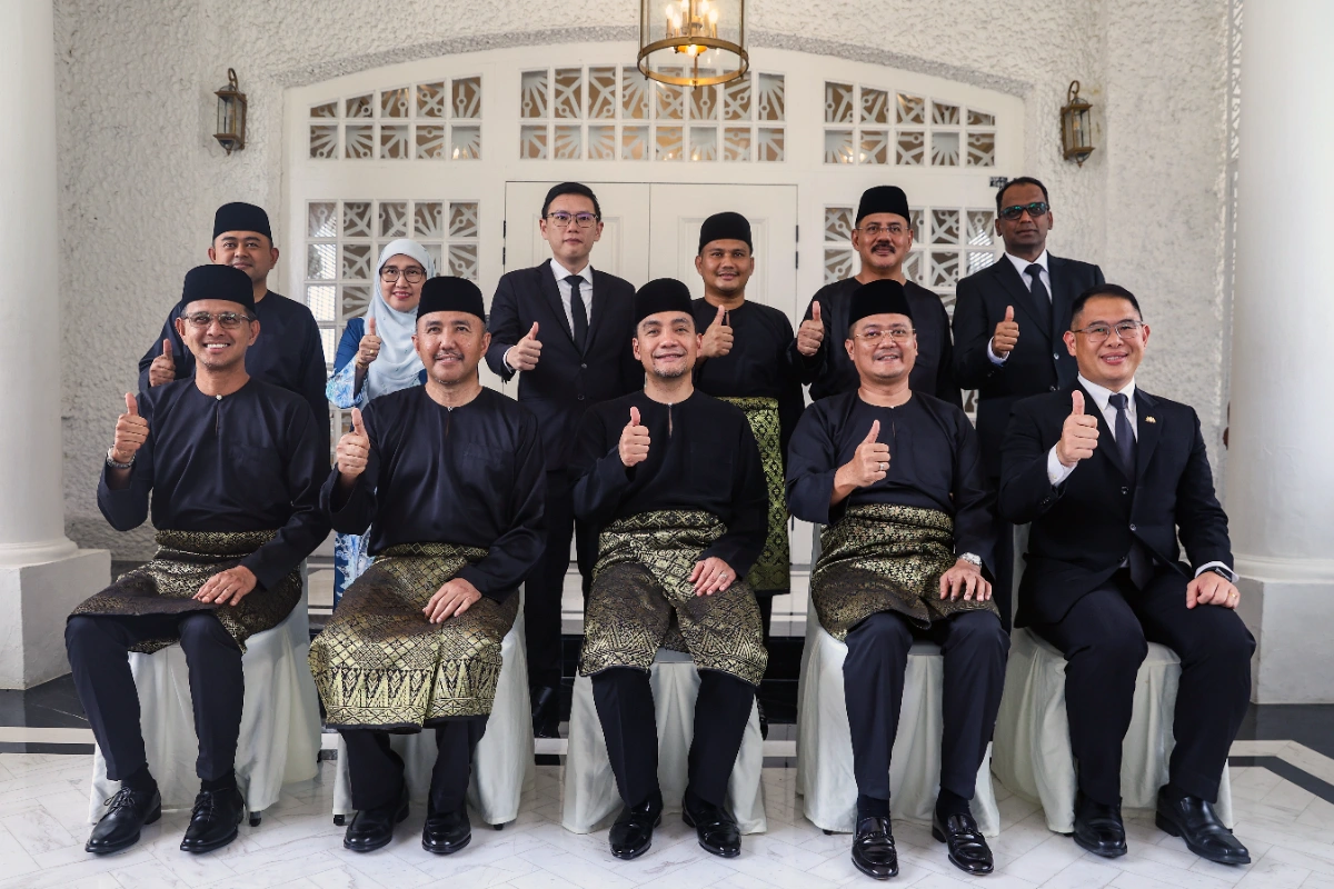 No honeymoon period for Johor Exco after strong mandate says Onn Hafiz No 'honeymoon period' for Johor Exco after strong mandate, says Onn Hafiz