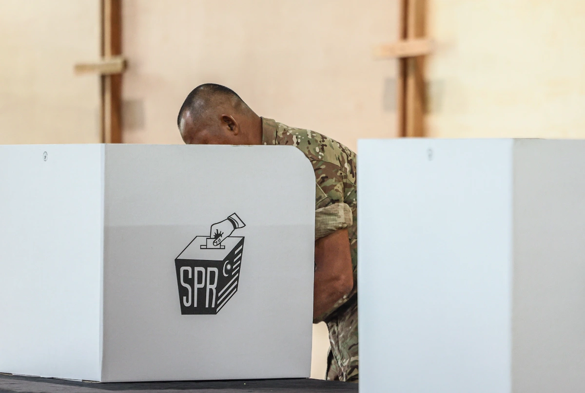 Johor polls open for 64 early voting centres Johor polls open for 64 early voting centres