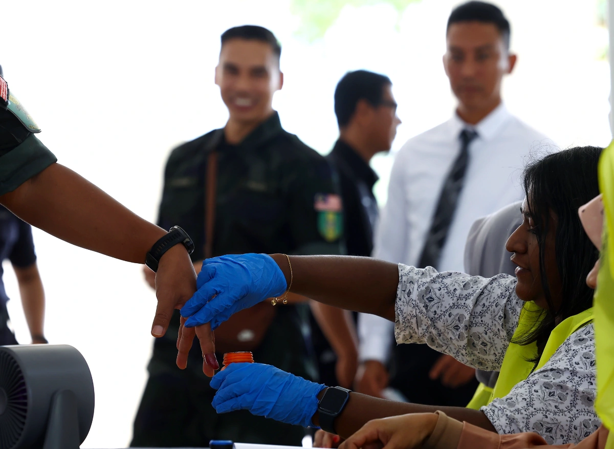 Johor polls see 38.64% early voter turnout by 10am Johor polls see 38.64% early voter turnout by 10am