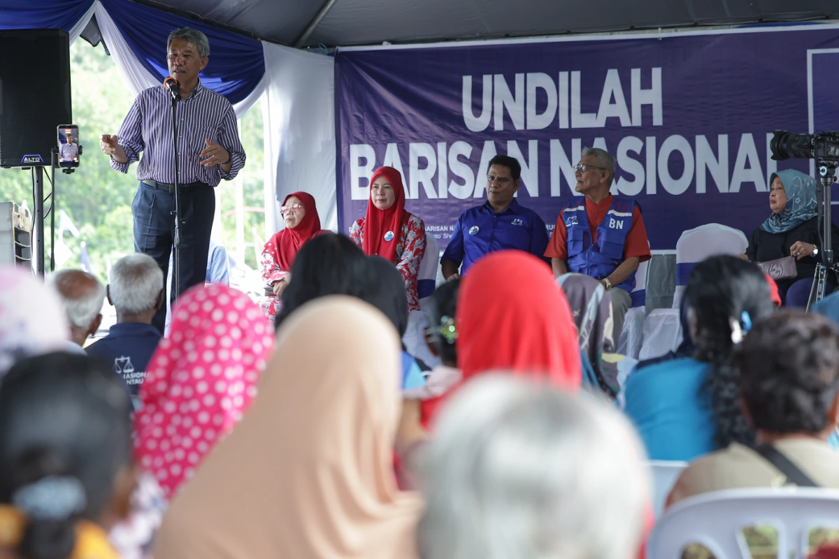 BN stays focused on campaign, avoids attacking rivals BN stays focused on campaign, avoids attacking rivals