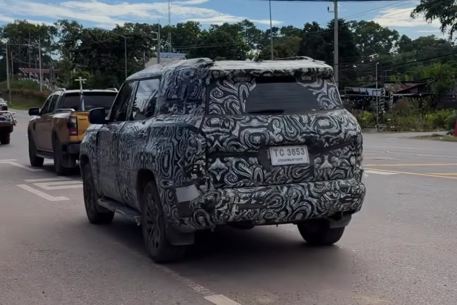 2027 Mitsubishi Pajero revives iconic triple gauge in digital form 2027 Mitsubishi Pajero revives iconic triple gauge in digital form