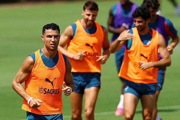 Ronaldo and Modric face age questions at World Cup