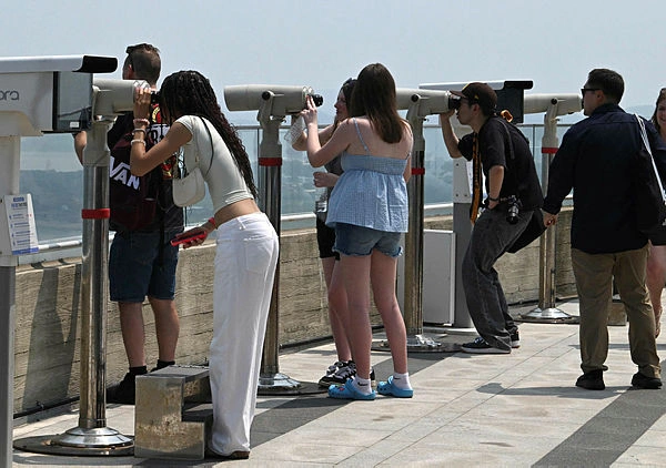 Coffee with a view: tourists flock to Starbucks overlooking North Korea