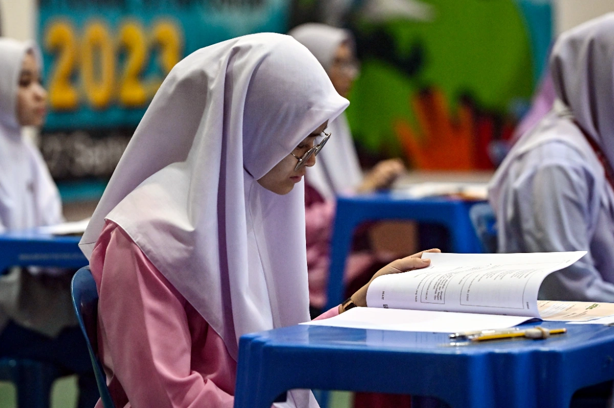 SPM urban-rural gap may mask struggles in remote schools says academic (1) SPM urban-rural gap may mask struggles in remote schools, says academic