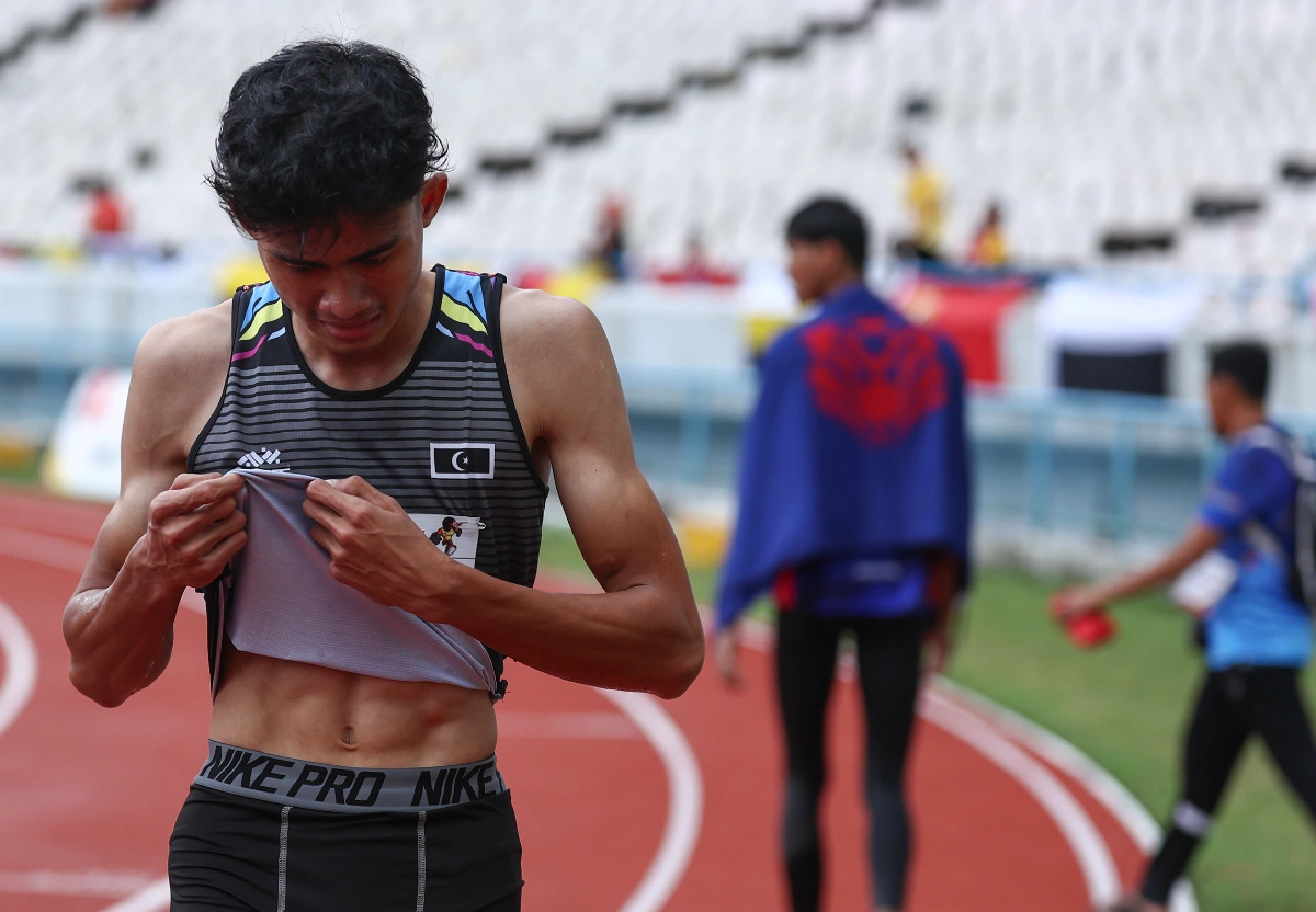 Mohamad Armin breaks national record in 110m hurdles Mohamad Armin breaks national record in 110m hurdles