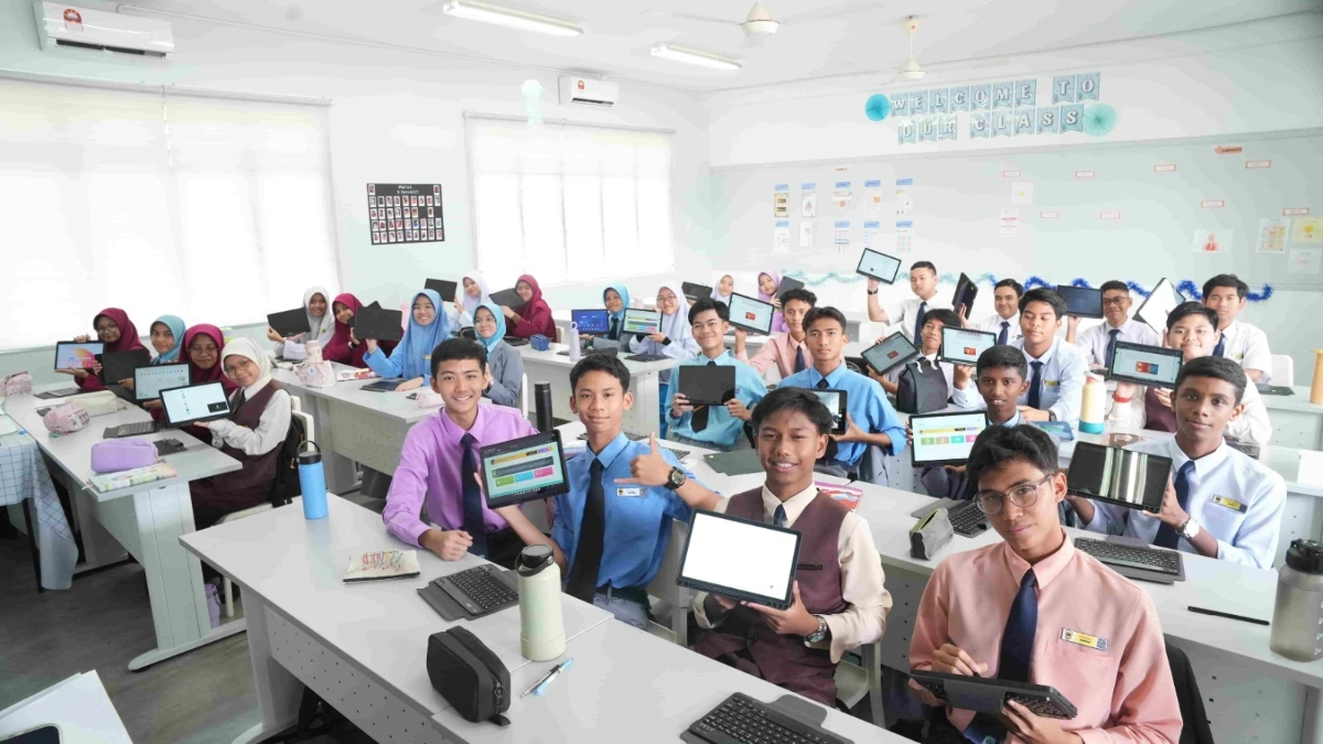 Samsung rolls out AI-powered classroom initiative to boost digital learning in Malaysian schools Samsung rolls out AI-powered classroom initiative to boost digital learning in Malaysian schools