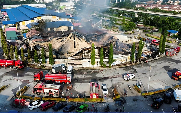Selangor wholesale market fire operations unaffected new market to be built Selangor wholesale market fire: operations unaffected, new market to be built