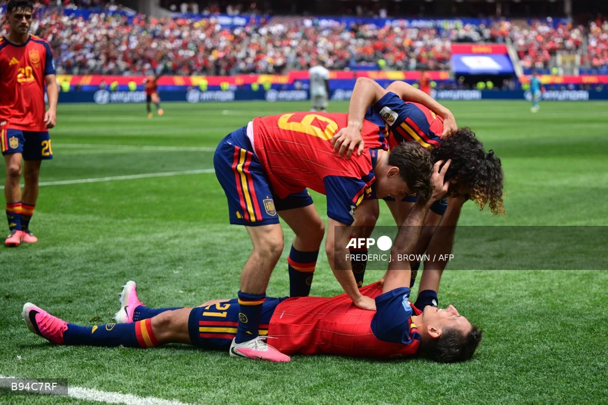 Spain ease past Austria with 3-0 World Cup win Spain ease past Austria with 3-0 World Cup win