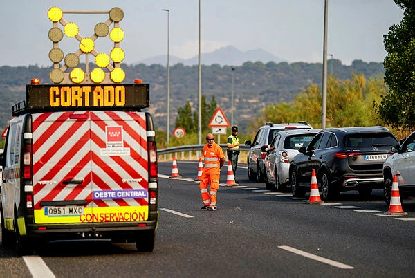Spain fights to save lives as wildfires rage on Madrid Spain fights to