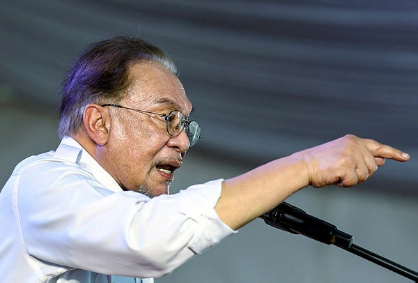 Stop letters of support and cronyism for entrepreneur loans says PM Anwar Stop letters of support and cronyism for entrepreneur loans, says PM Anwar