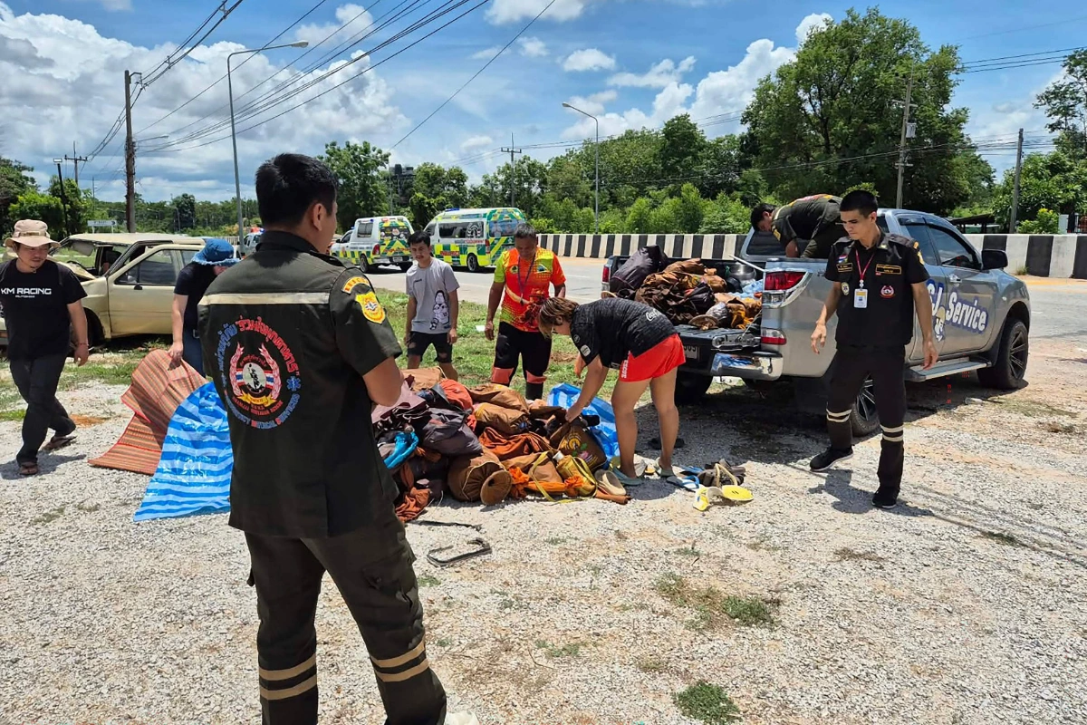 Eight Thai monks killed after boy drives truck into procession: police