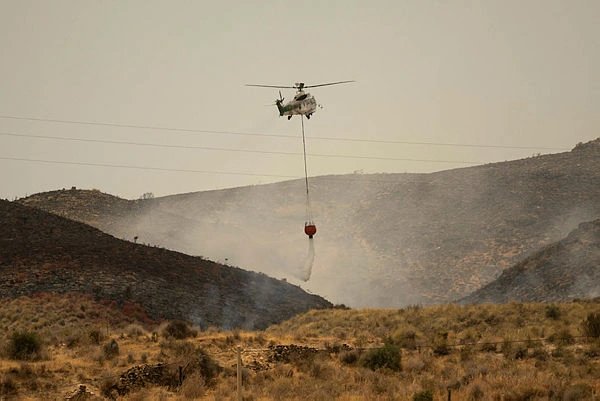 TOPSHOTS-TOPSHOT-SPAIN-FIRE-EMERGENCY Firefighters gain upper hand on deadly Spain wildfire