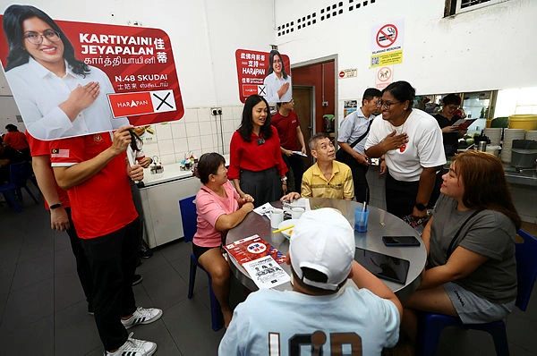 Teo urges Johor voters to return home and reject fake news