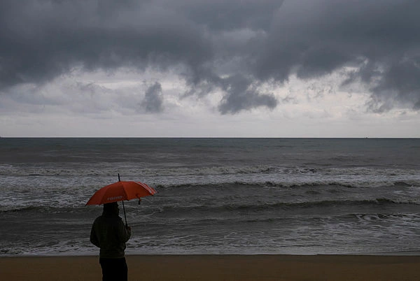 Thunderstorm warning issued for eight states until 6pm today Thunderstorm warning issued for eight states until 6pm today