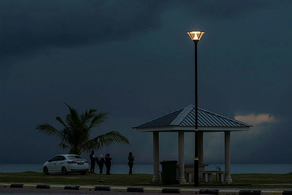Thunderstorms and heavy rain hit nine states until 1 am Thunderstorms and heavy rain hit nine states until 1 am