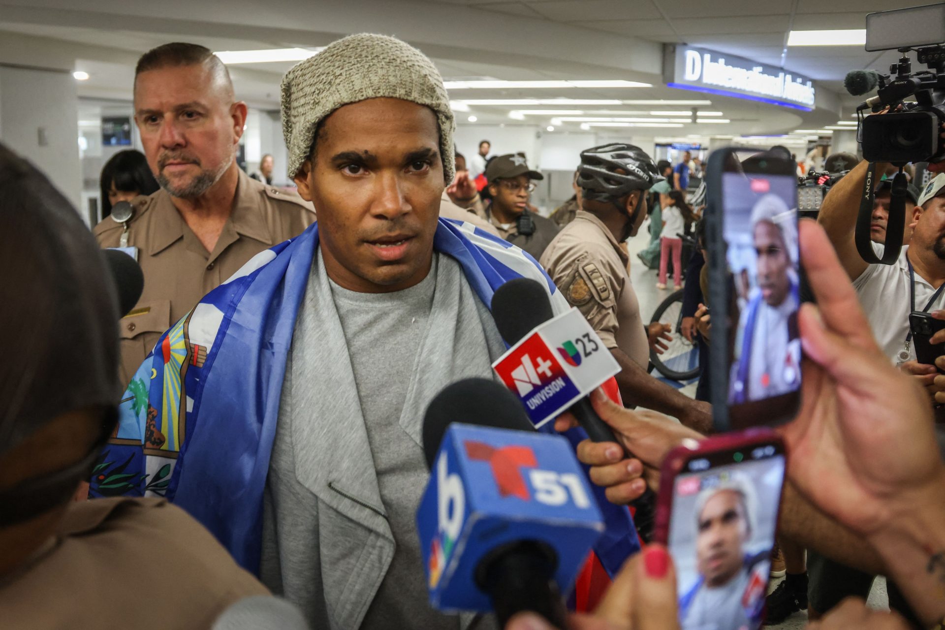 US-CUBA-DISSENT-POLITICS Cuban dissident artist Otero Alcantara lands in US exile