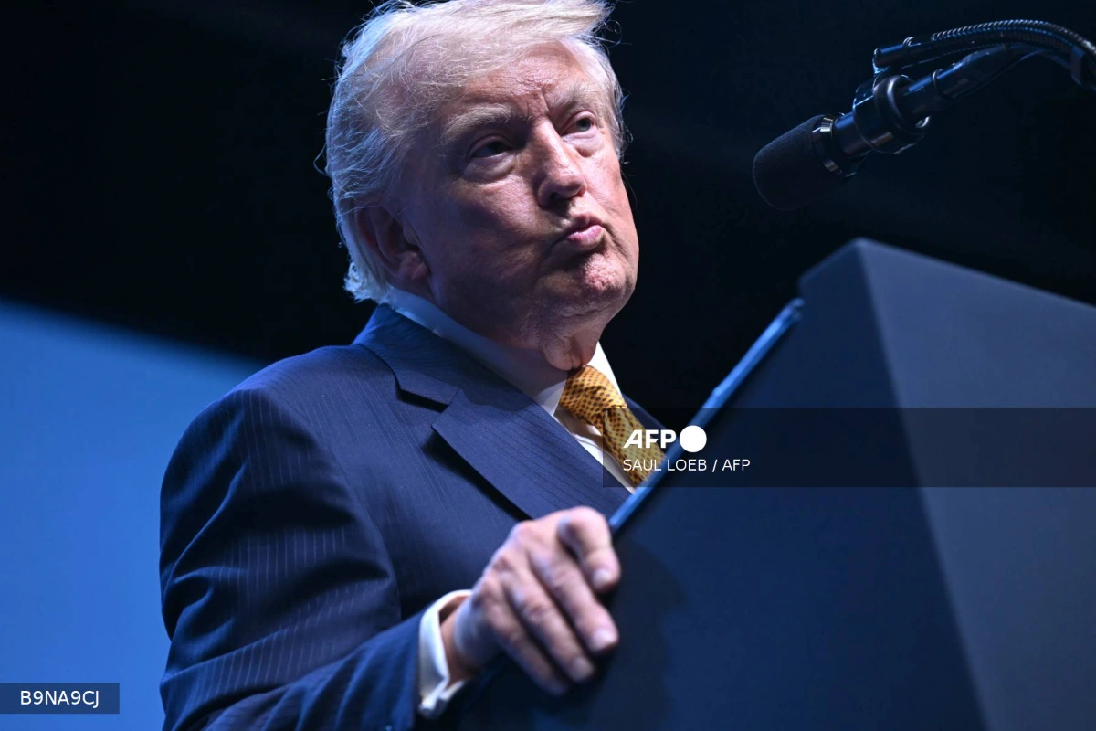 US orders new strikes on Iran over Hormuz attacks US orders new strikes on Iran over Hormuz attacks