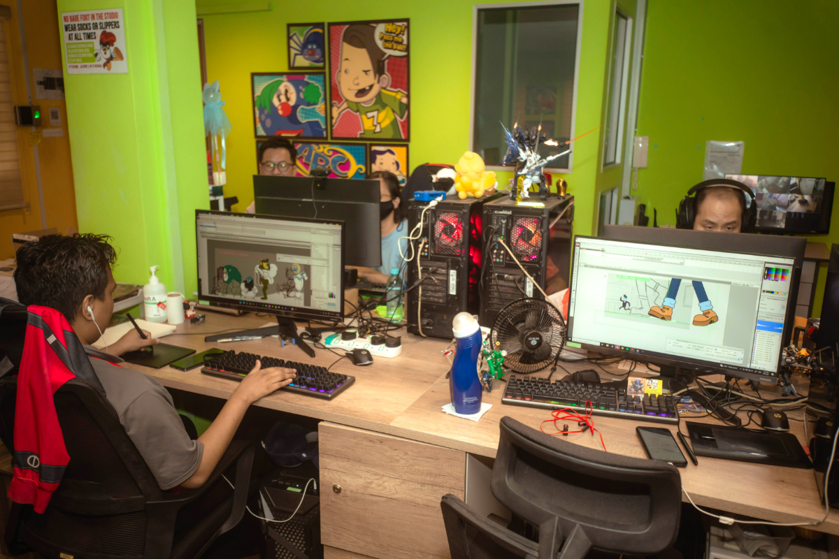 Animasia’s long history in 2D animation help shape Kisah Bawah Tanah’s hand-drawn look and proudly local identity. 