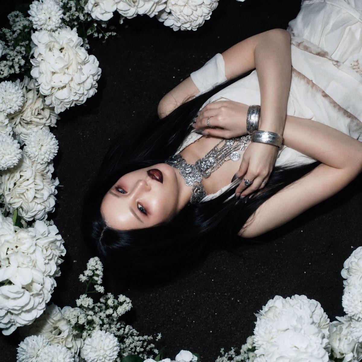 Estelle Fly begins intimate new era with ‘Bury It’ Estelle Fly begins new era with ‘Bury It’