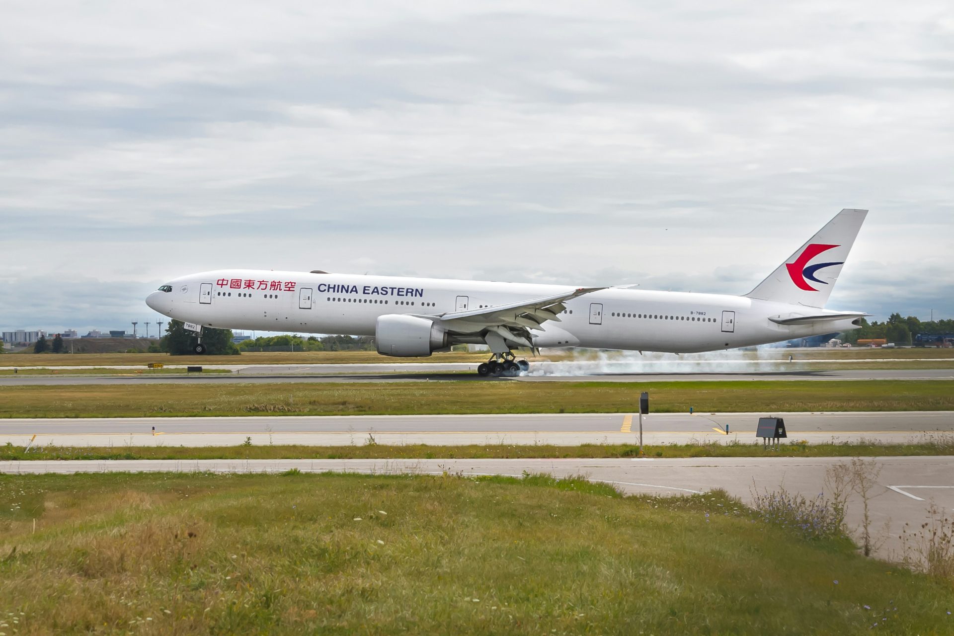 Airlines China’s top airlines brace for heavy losses