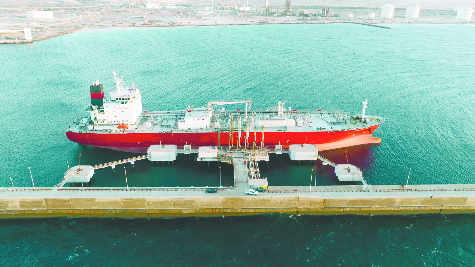 Tanker Saudi oil tankers make U-turn after Houthi warning