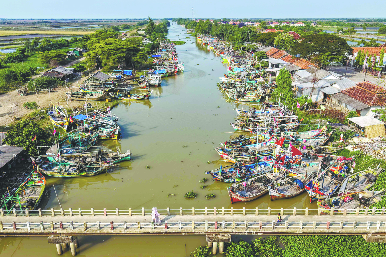 INDONESIA No rest – Indonesians overworked, abused on foreign fishing vessels