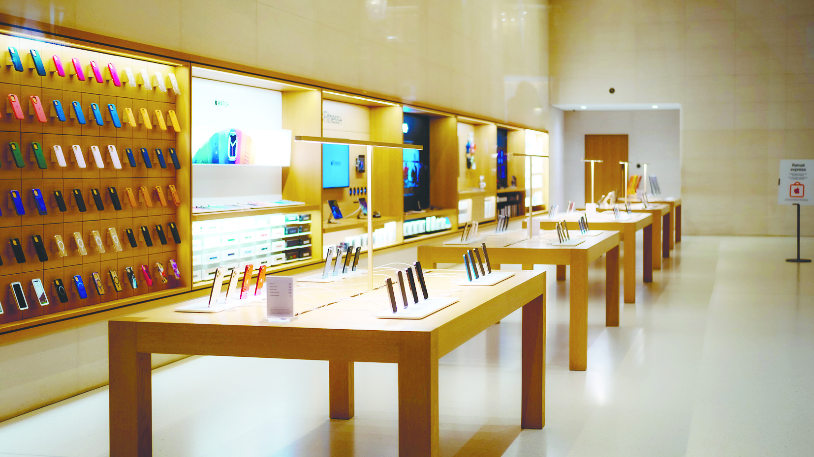 China smartphone sales fall 13% during 618 shop fest