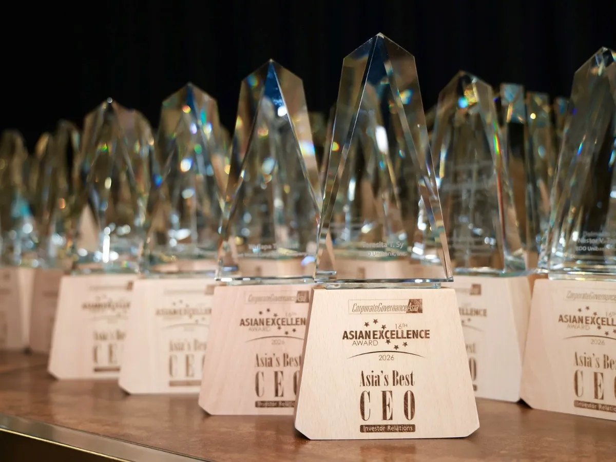photo VinFast honored for investor relations excellence at the Asian Excellence Awards 2026