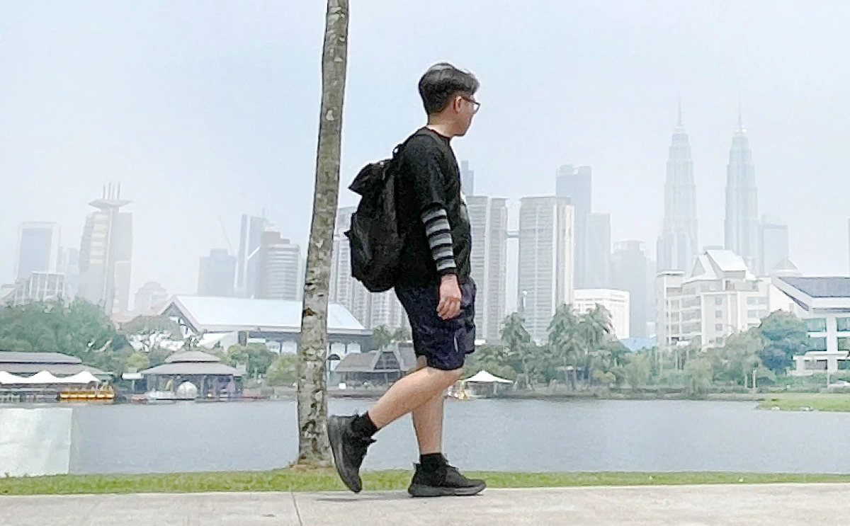 El Niño Phenomenon and Deforestation Are the Causes of Haze in Malaysia