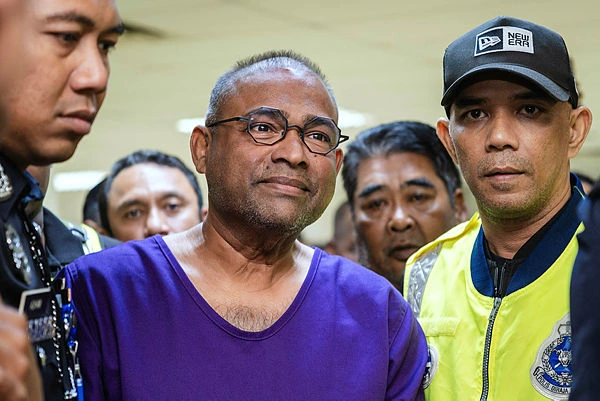 MACC serves one-month asset declaration notice on ex-TH chairman MACC serves one-month asset declaration notice on ex-TH chairman