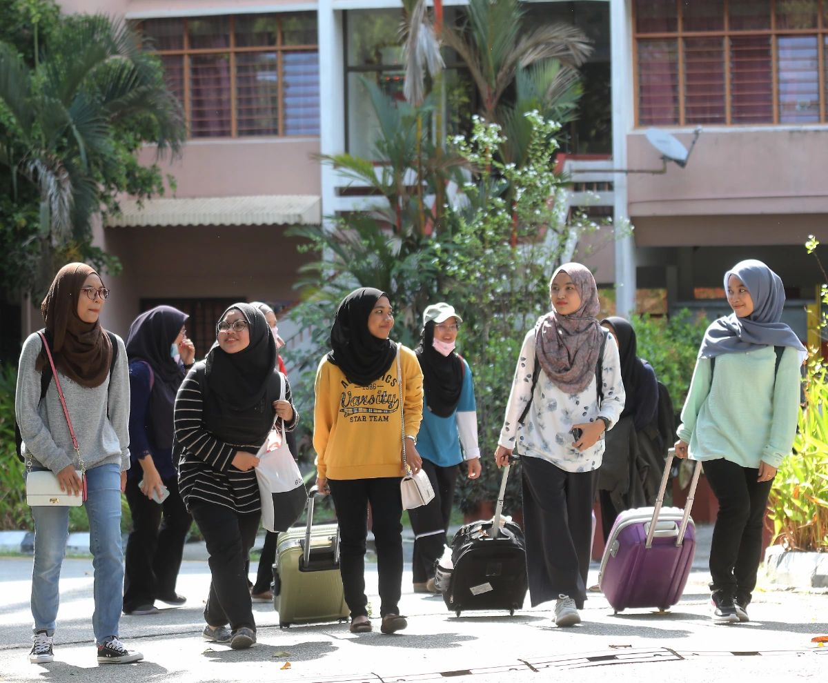 Budget 2027: FLYsiswa flight aid raised to RM500 for over 60,000 students