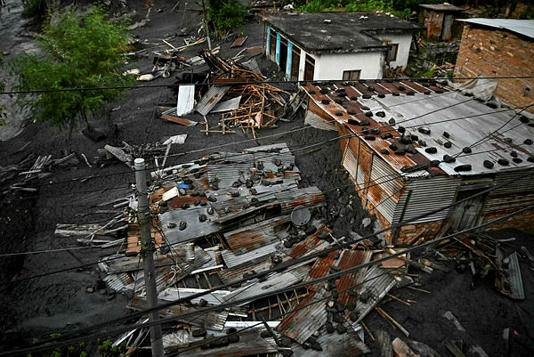 Malaysia hands US1m humanitarian aid to flood-hit Nepal Malaysia hands US$1m humanitarian aid to flood-hit Nepal