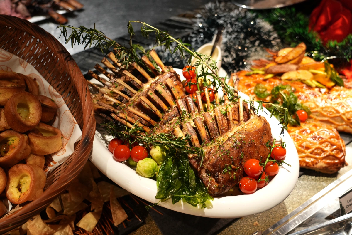 One World Hotel unveils Christmas and New Year festive dining line-up One World Hotel unveils Christmas and New Year festive dining line-up