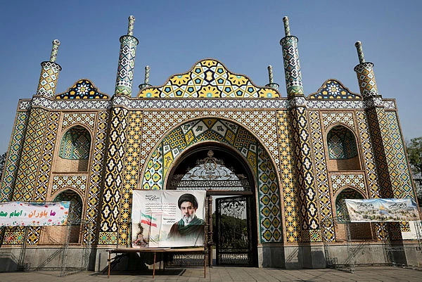 US considers using Mother of All Bombs on Iran CNN US considers using ‘Mother of All Bombs’ on Iran: CNN