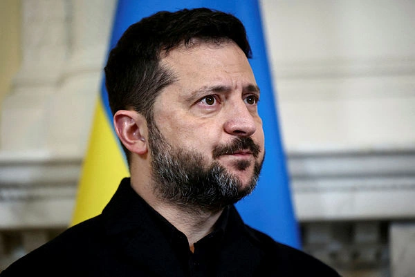 Zelensky says Ukraine will resume strikes on Russian refineries Zelensky says Ukraine will resume strikes on Russian refineries